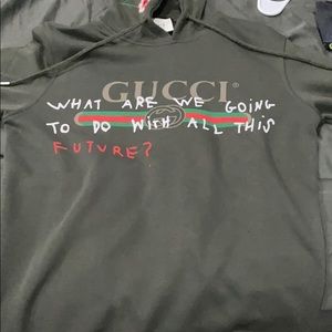 Gucci sweatshirt